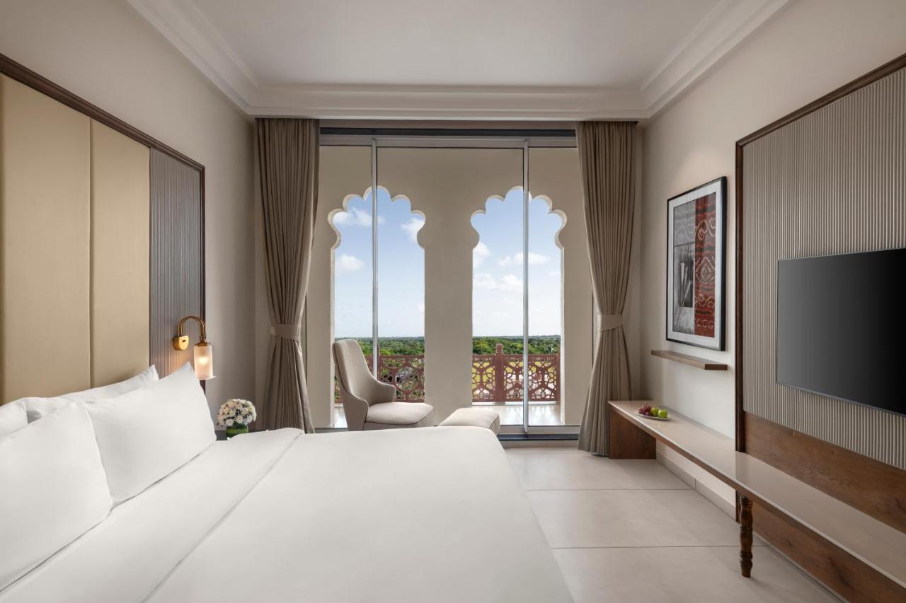 Uday Palace Navsari, A Member Of Radisson Individuals Bagian luar foto